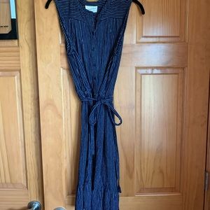 Sleeveless Dress Size M